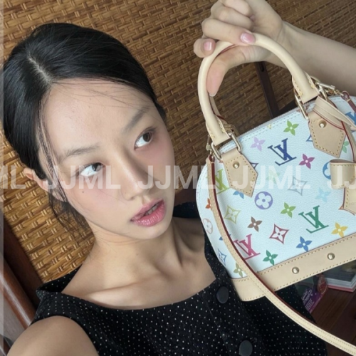 루이비통 TM 알마 BB
