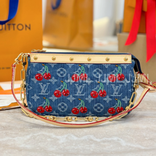 루이비통 LV x TM 포쉐트 악세수아