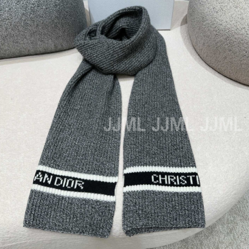 디올 크리스찬 디올 머플러 그레이