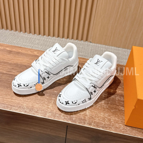 루이비통 LV TRAINER 포인트 패턴