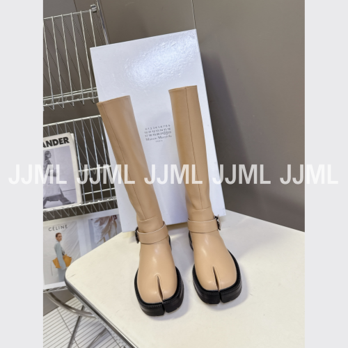 MM6 메종마르지엘라 타비 버클 롱부츠 베이지