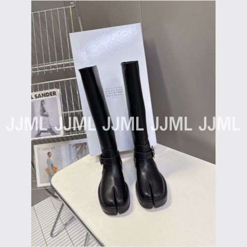 MM6 메종마르지엘라 타비 버클 롱부츠 블랙