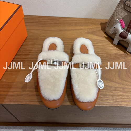 에르메스 25FW 오즈 시어링 뮬샌들 브라운