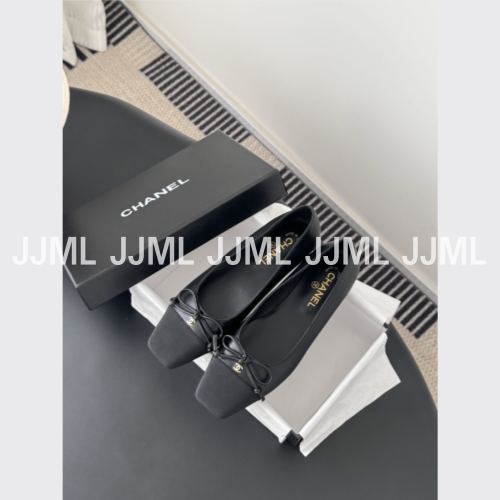 샤넬 클래식 발레리나 그로그랭 토 캡 플랫 슈즈 블랙