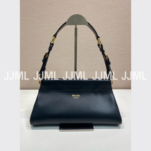 프라다 앙쉐네 블랙 1BC262
