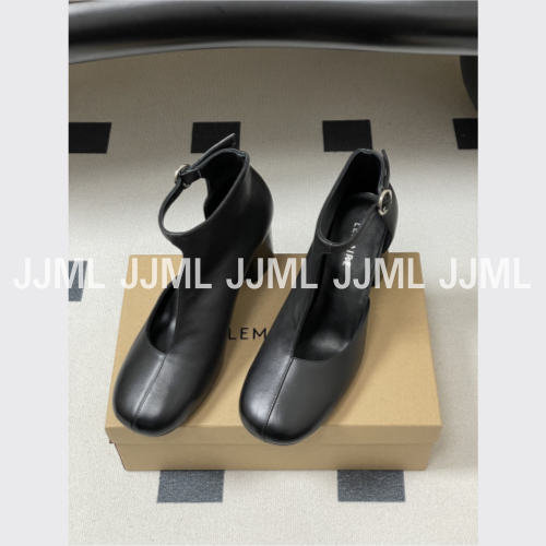 르메르 컷아웃 부츠 블랙