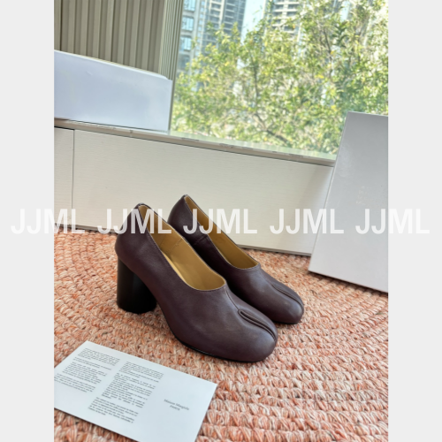메종마르지엘라 타비 펌프스 버건디