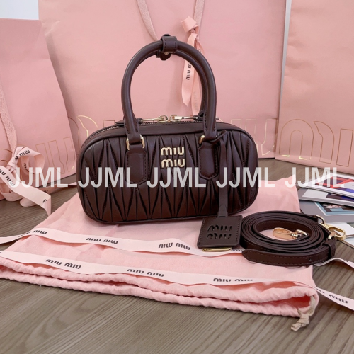 미우미우 아르카디 마테라쎄 레더백 브라운 5BB142