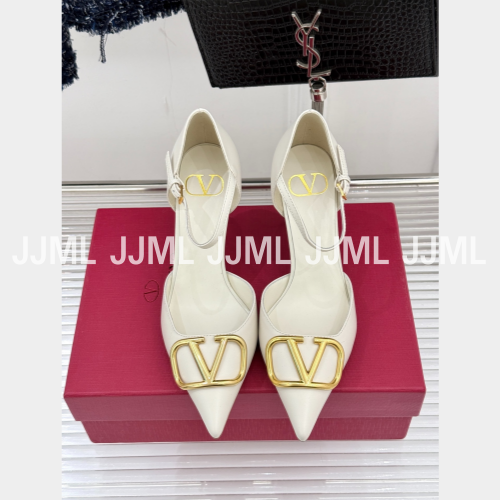 발렌티노 가바라니 V로고 슬링백 펌프스 아이보리 골드
