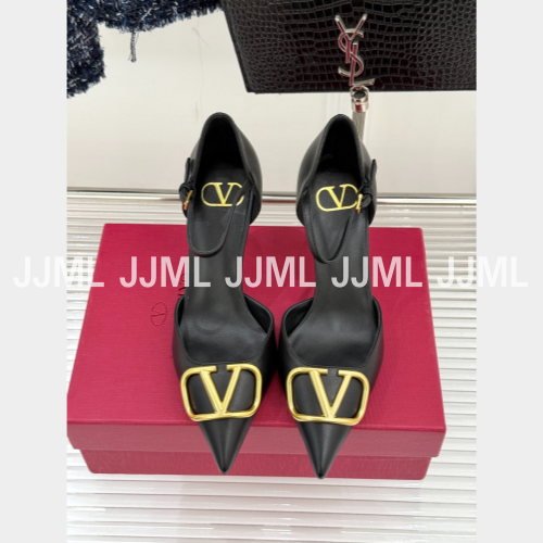 발렌티노 가바라니 V로고 슬링백 펌프스 블랙 골드