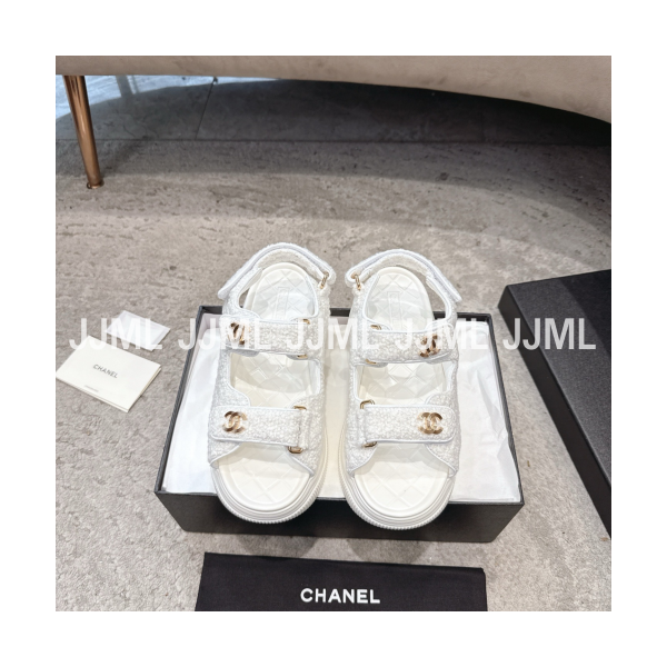 샤넬 더블 C 플랫폼 벨크로 샌들 니트 화이트