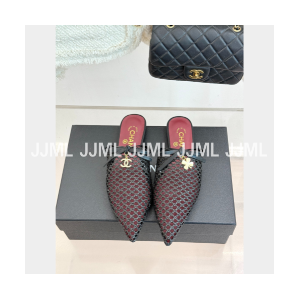 샤넬 26A 더블 C 로우 뮬 블랙