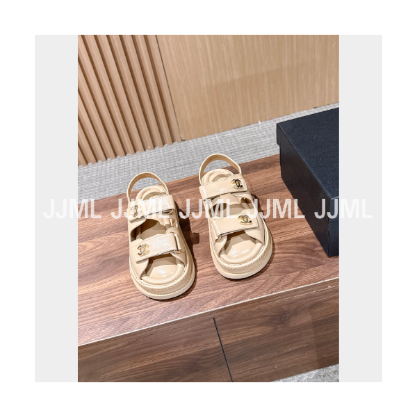 샤넬 CC 벨크로 샌들 베이지
