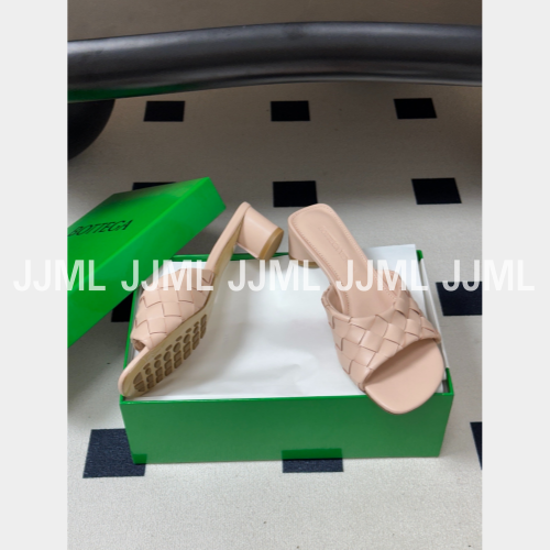 보테가베네타 파르코뮬 라이트핑크