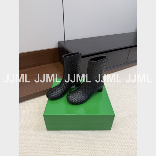 보테가베네타 체리 인트레치아토 앵클 부츠 블랙