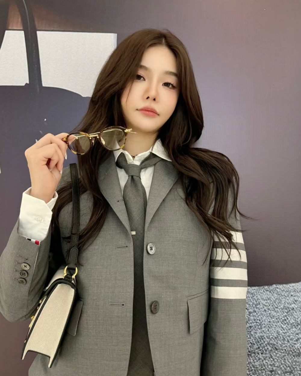 미니 스커트 모델 착용 이미지-S165L7
