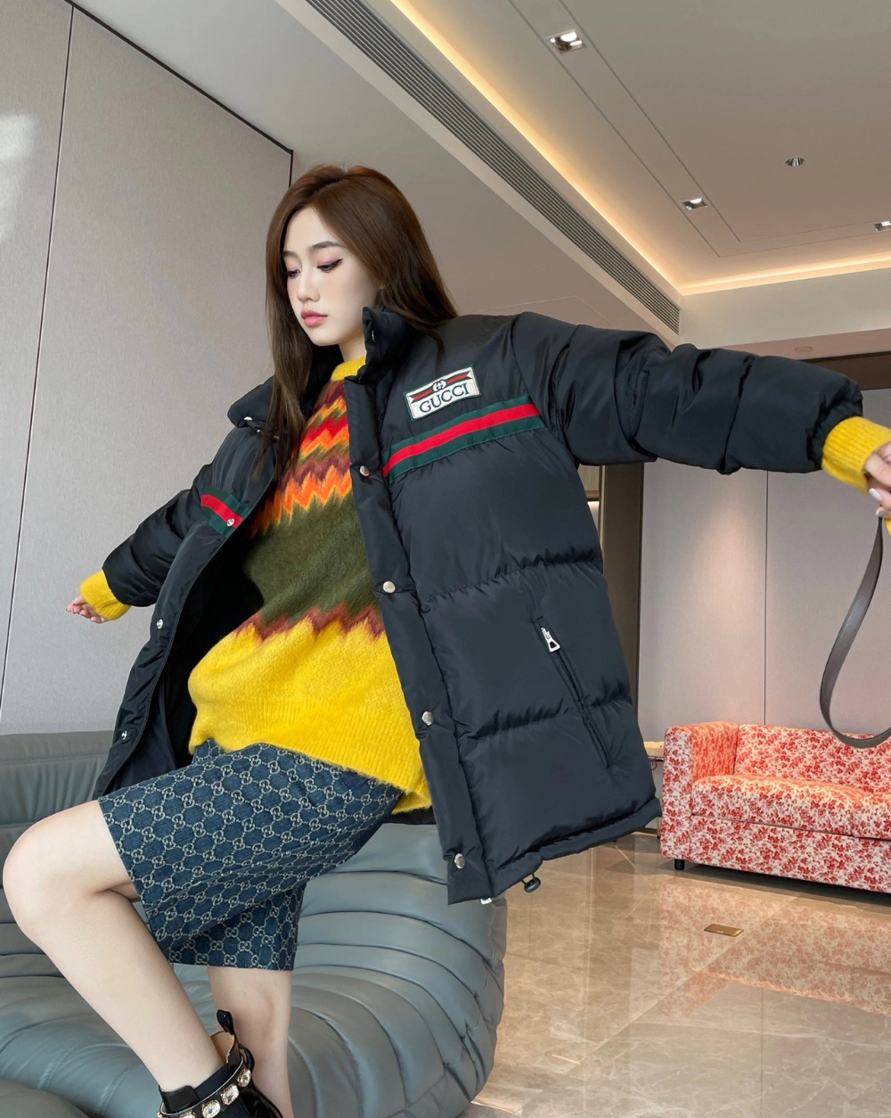 긴팔 티셔츠 모델 착용 이미지-S270L8