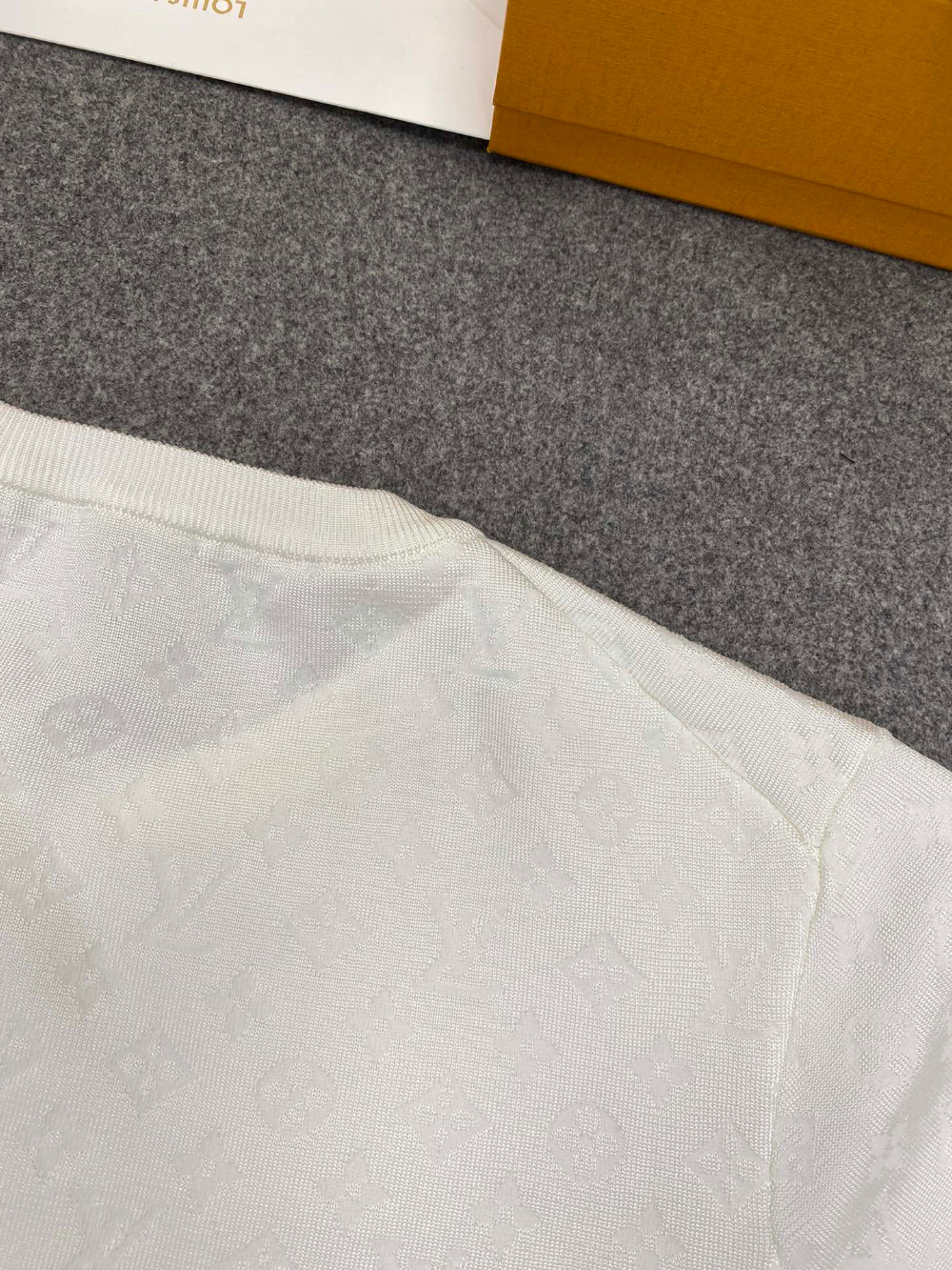 반팔 티셔츠 상품상세 이미지-S42L18