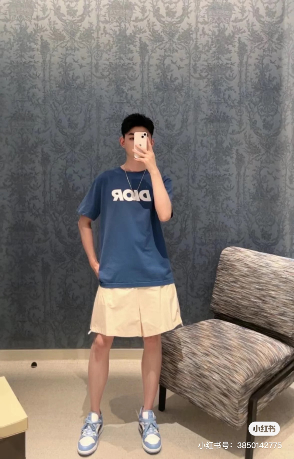 반팔 티셔츠 모델 착용 이미지-S13L7