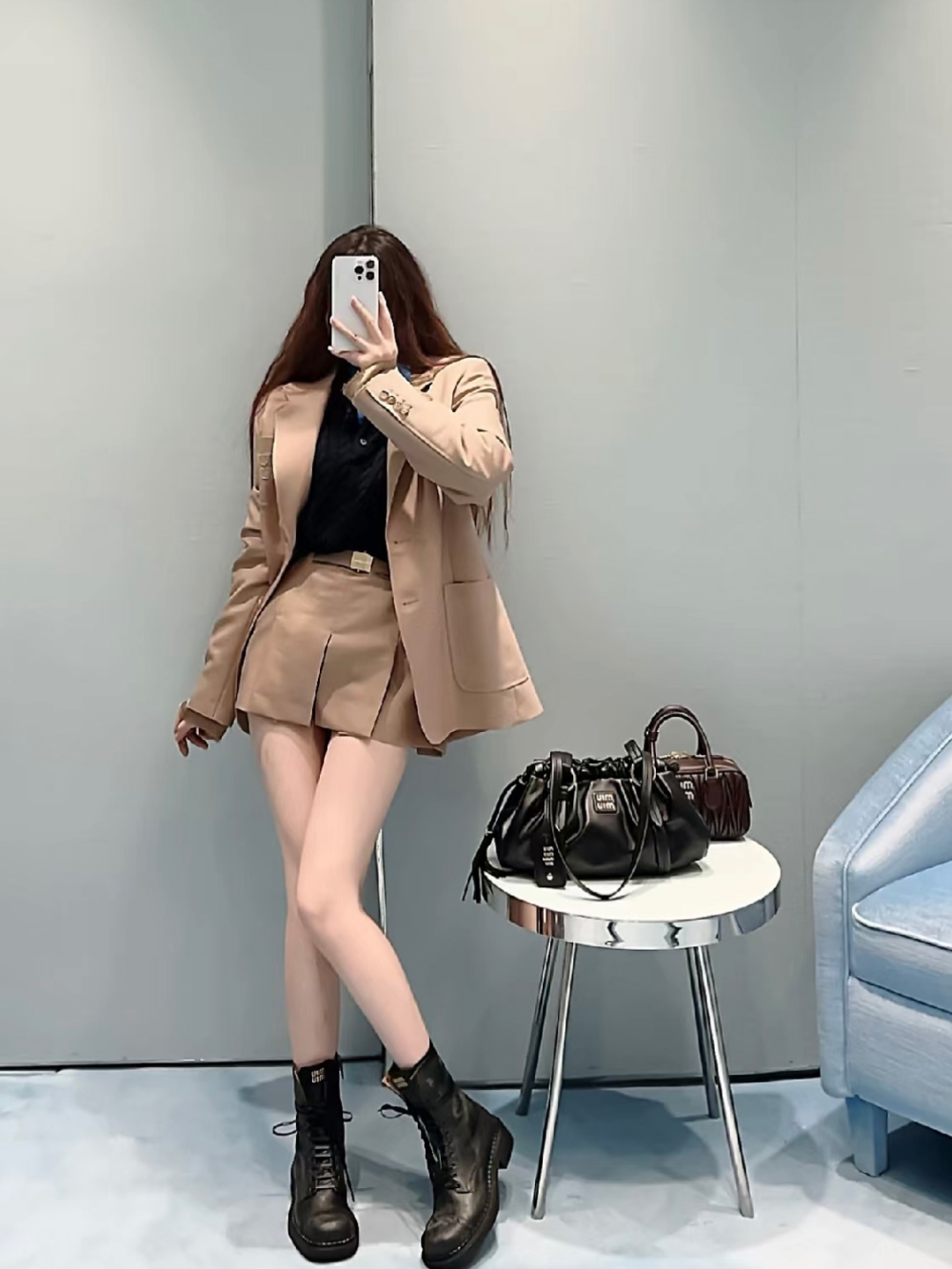미니 스커트 모델 착용 이미지-S76L6