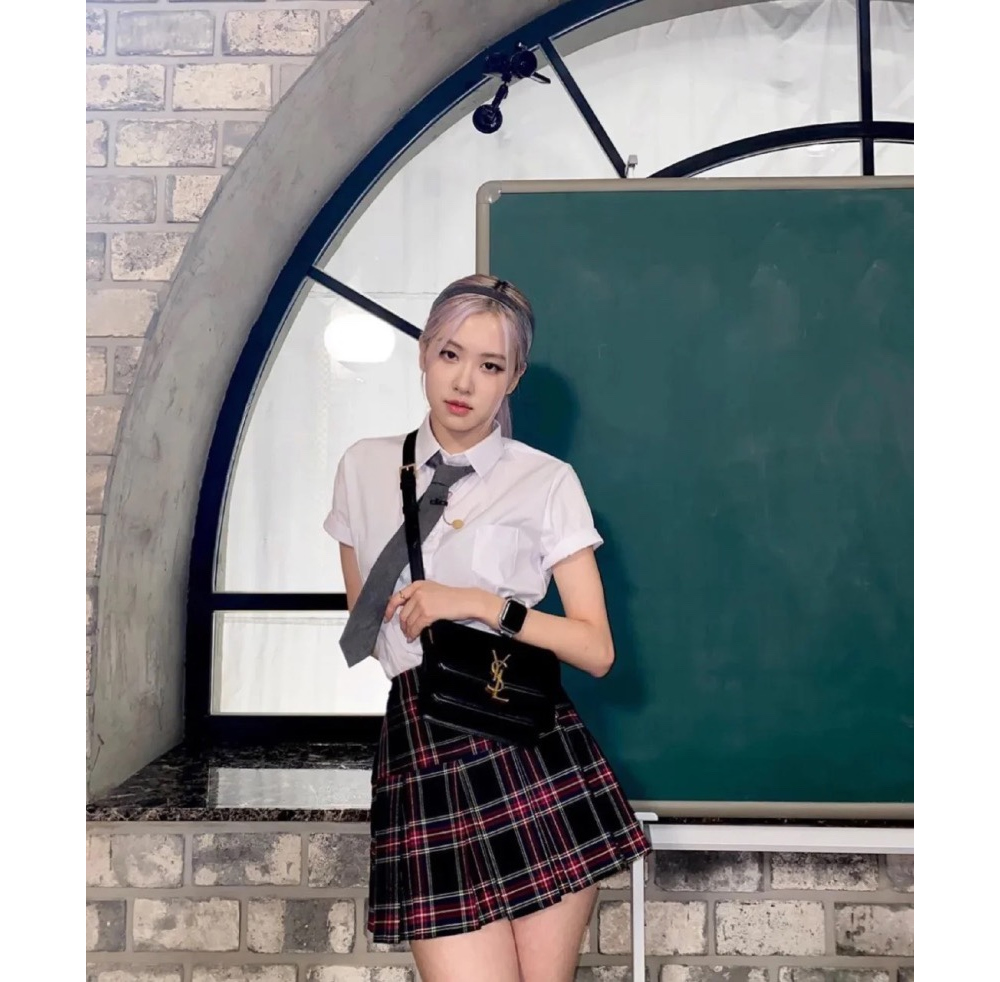 가방 모델 착용 이미지-S38L5