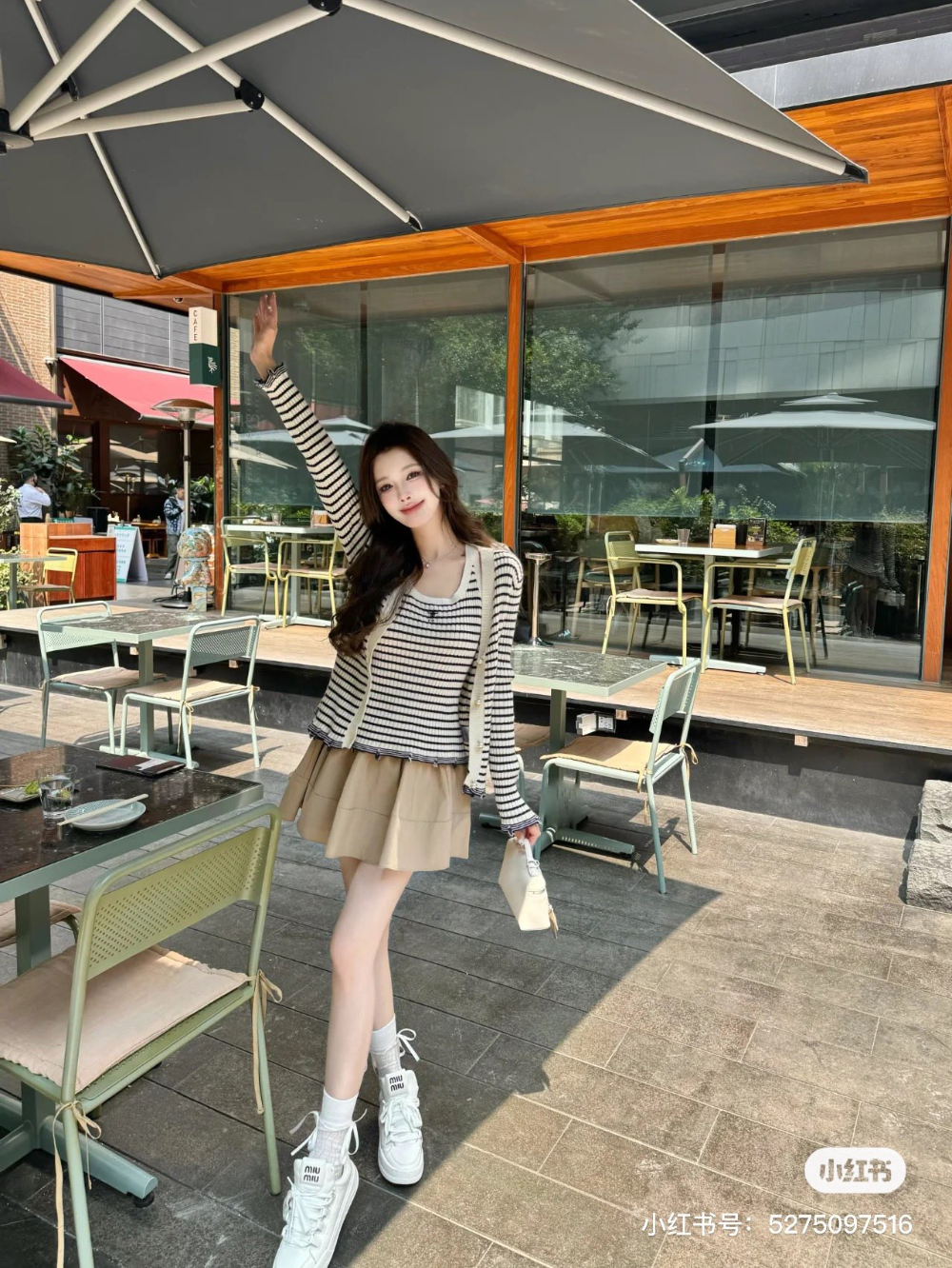 카디건 모델 착용 이미지-S5L6
