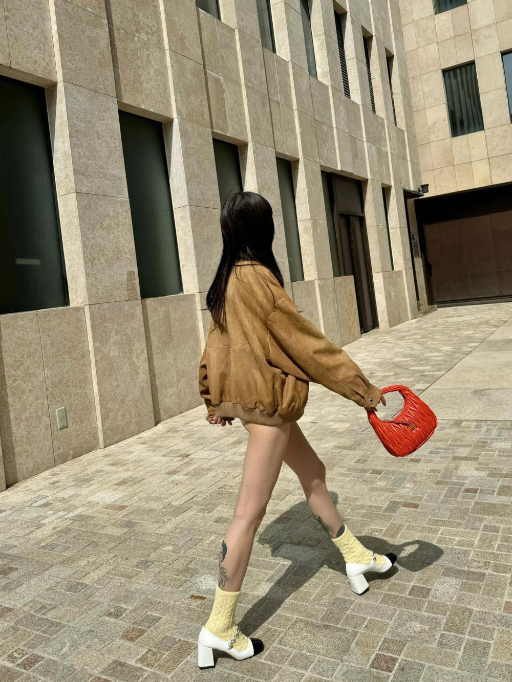 재킷 모델 착용 이미지-S74L22