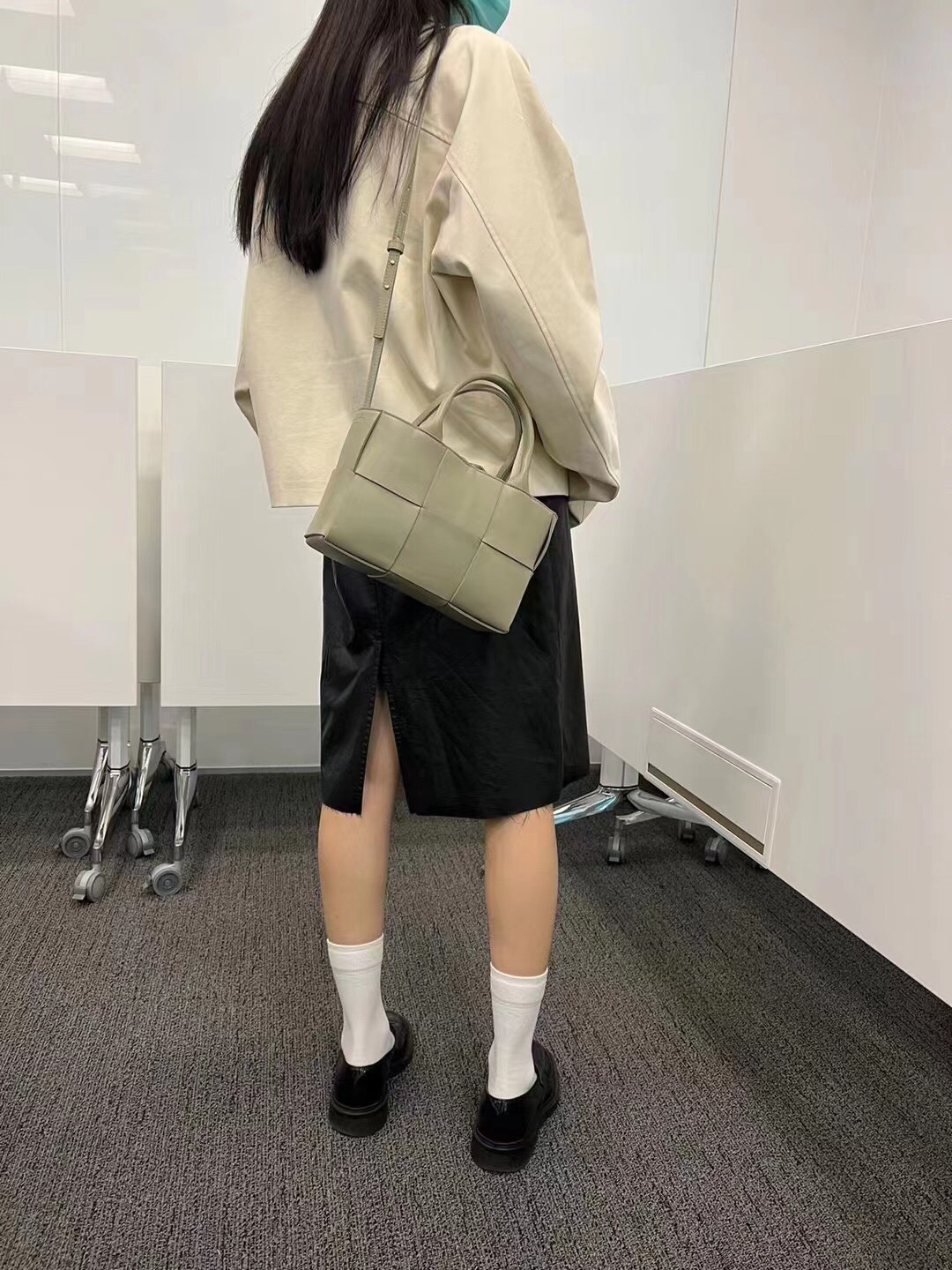 JJ162812531300_content_1.jpg