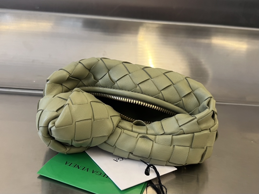 JJ179018110741_content_11.jpg