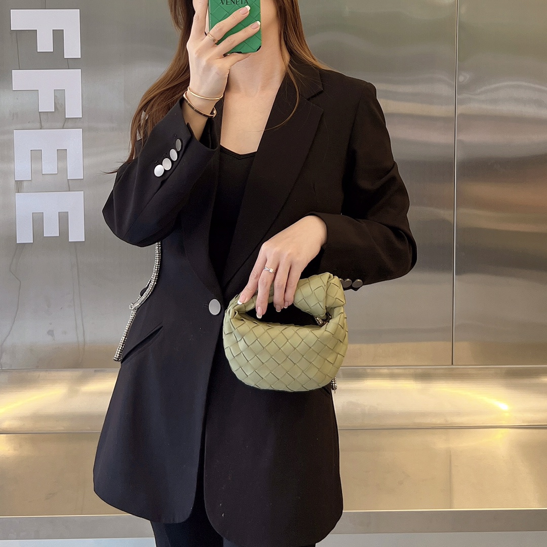 JJ179018110741_content_2.jpg