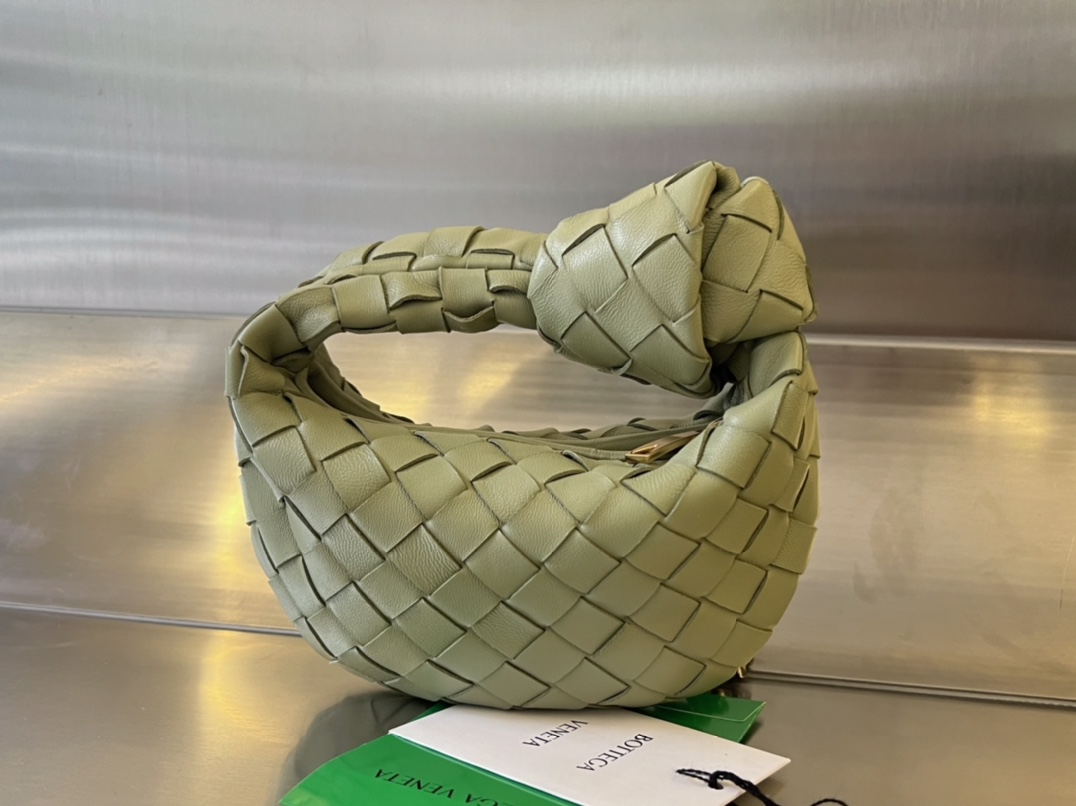 JJ179018110741_content_6.jpg