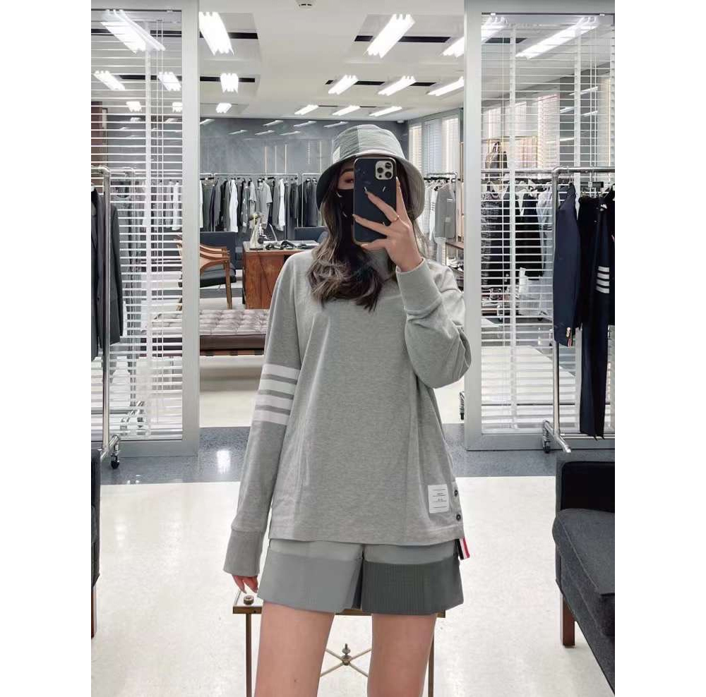 긴팔 티셔츠 모델 착용 이미지-S153L6