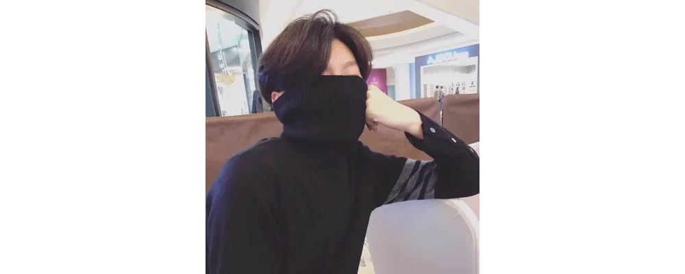 긴팔 티셔츠 모델 착용 이미지-S69L9