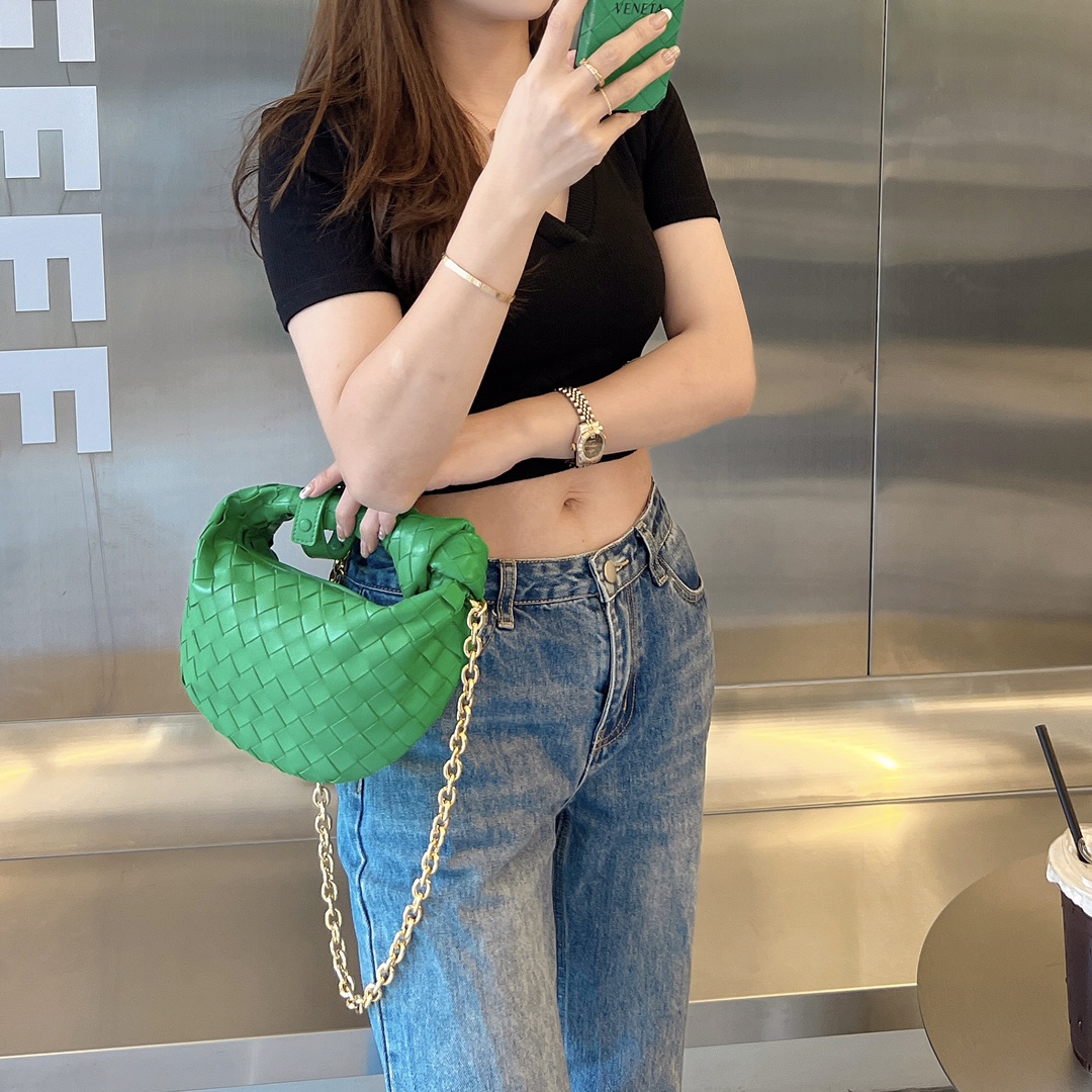JJ210734218953_content_1.jpg