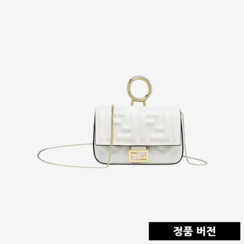 펜디 화이트 나노 바게트 백 FENQ8D6ZWHTLLLLL00 [매장-130만원대]