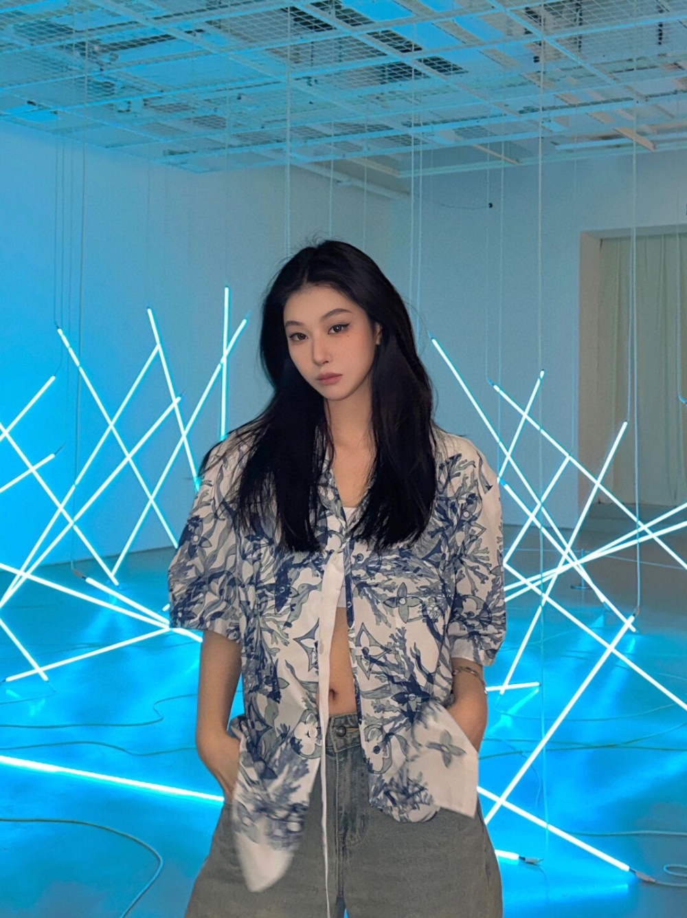 재킷 모델 착용 이미지-S41L14
