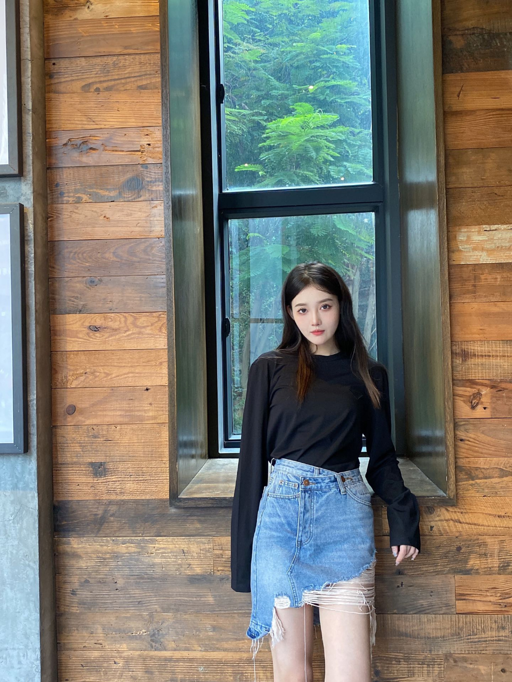 긴팔 티셔츠 모델 착용 이미지-S931L20
