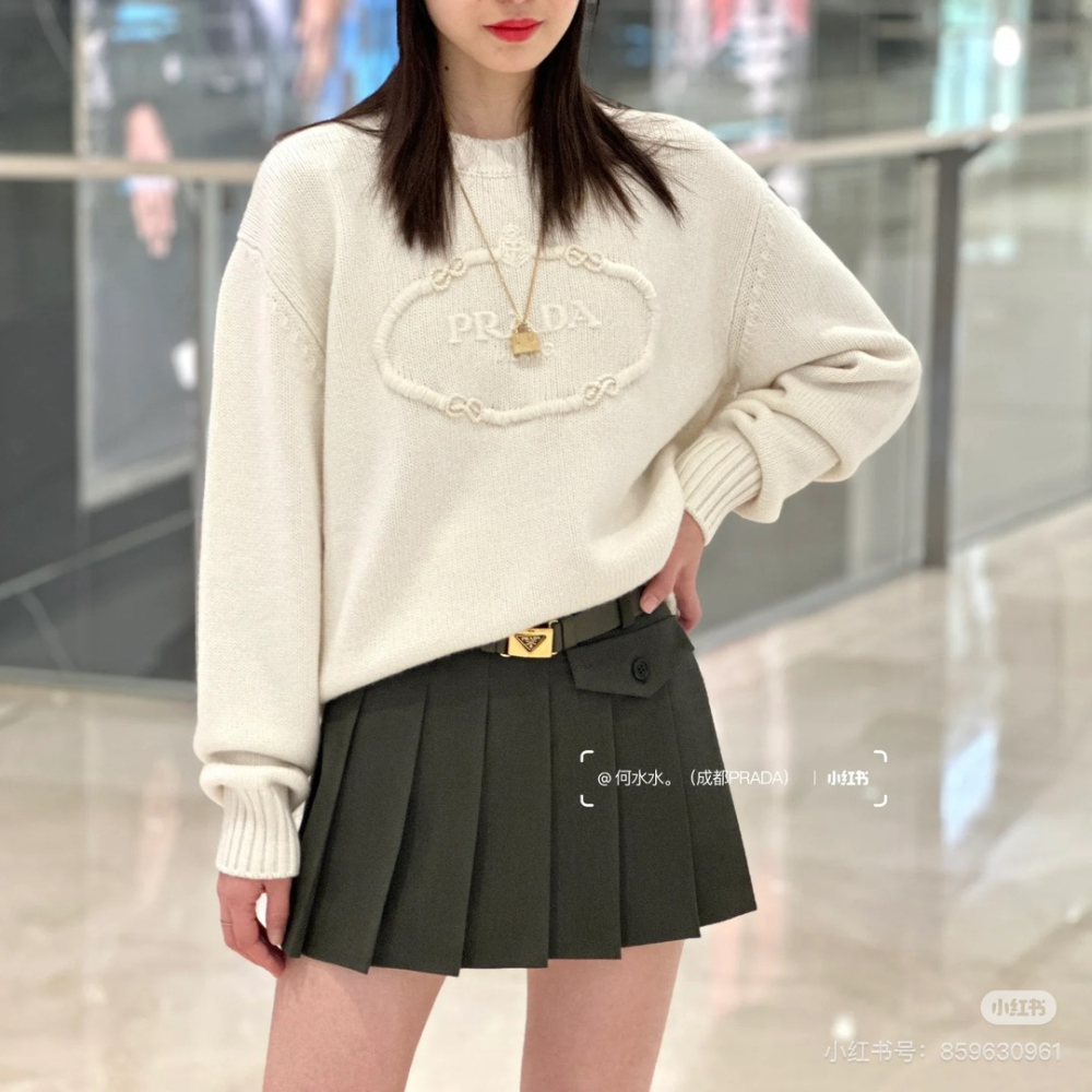 긴팔 티셔츠 모델 착용 이미지-S115L8