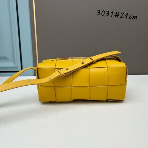 보테가베네타 브릭 카세트백 24cm [옐로우]