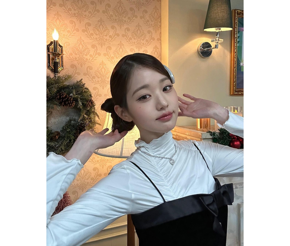 민소매 모델 착용 이미지-S158L5