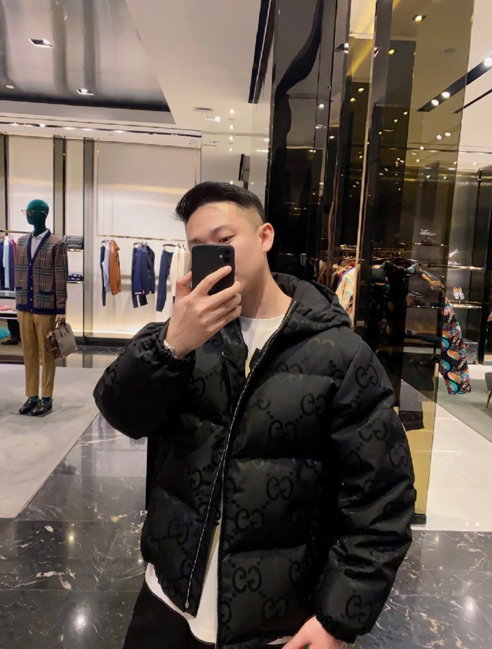 패딩 모델 착용 이미지-S177L4