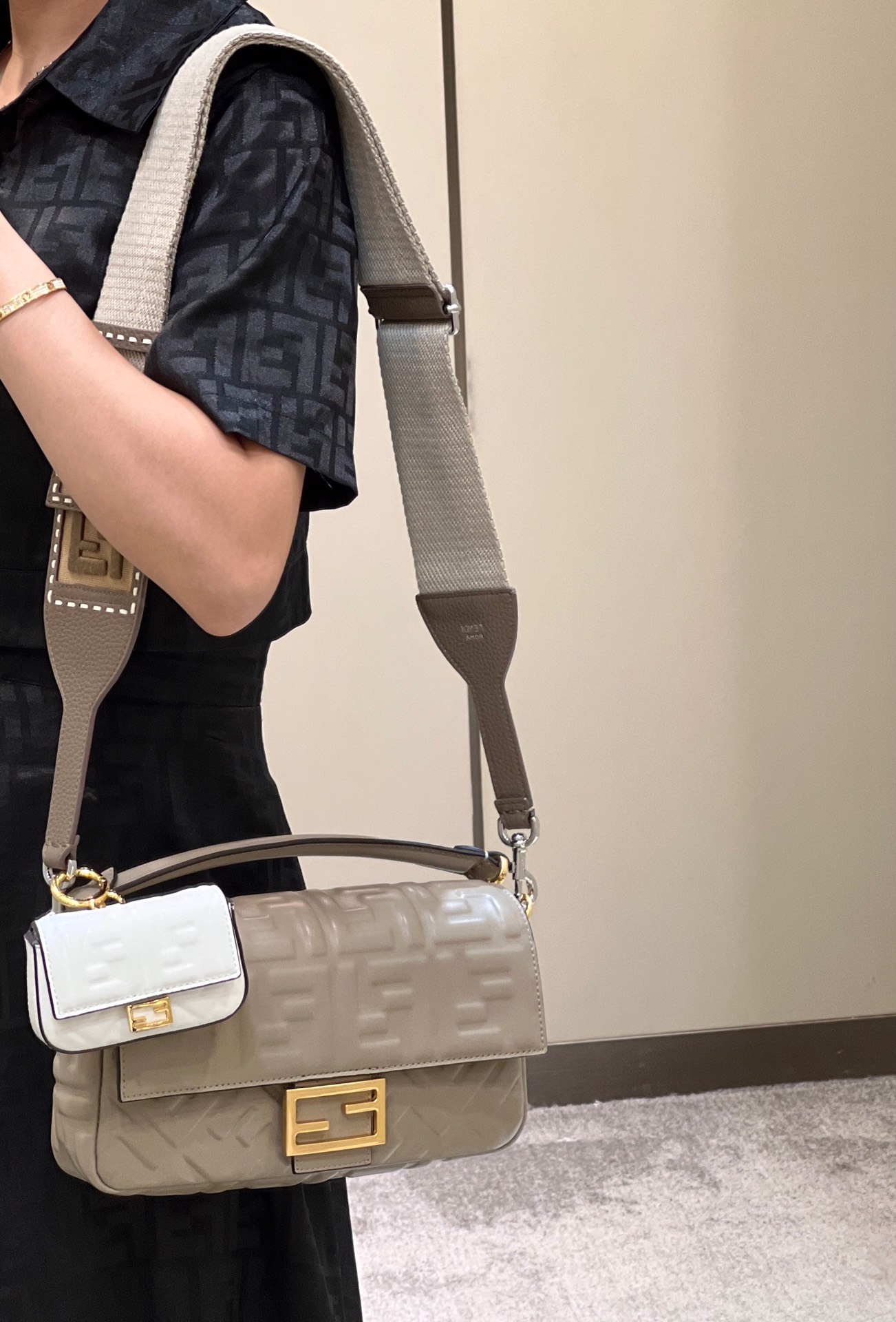 JJ241151933548_content_3.jpg
