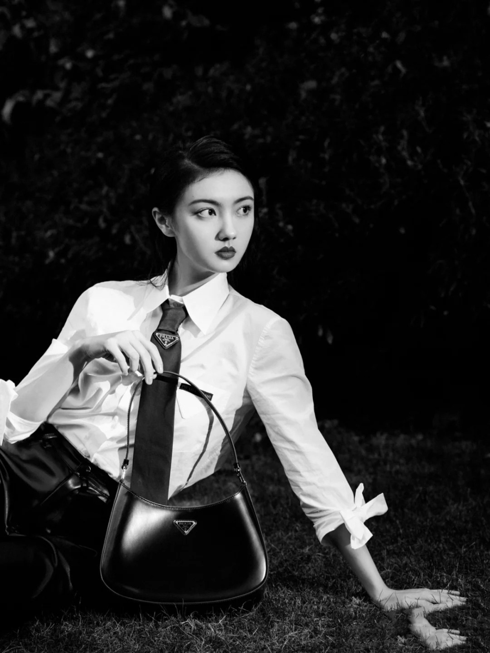가방 모델 착용 이미지-S128L13