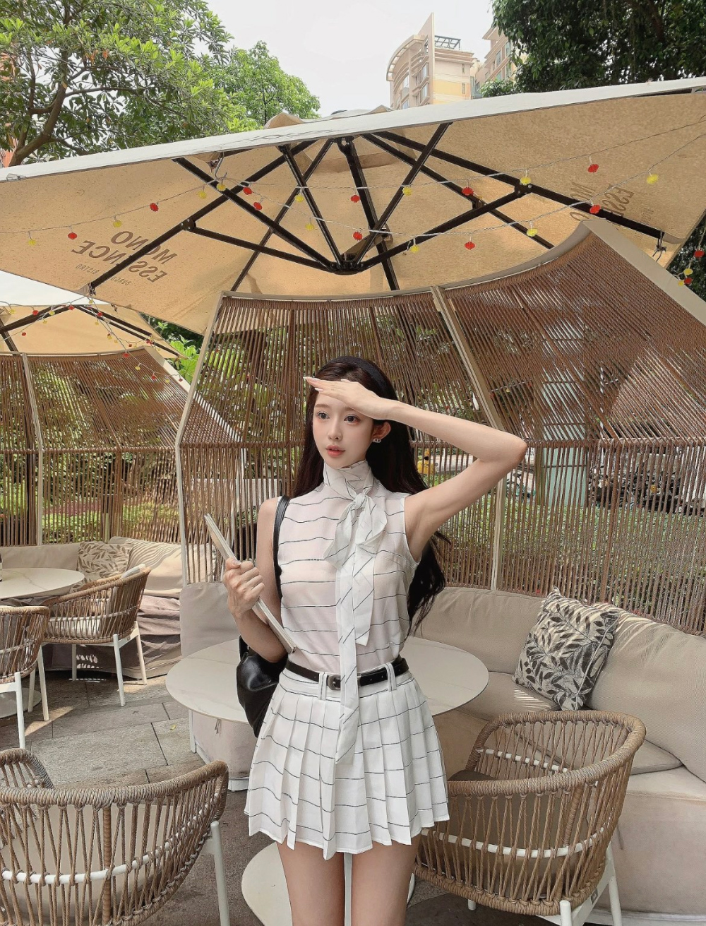 드레스 모델 착용 이미지-S4L10
