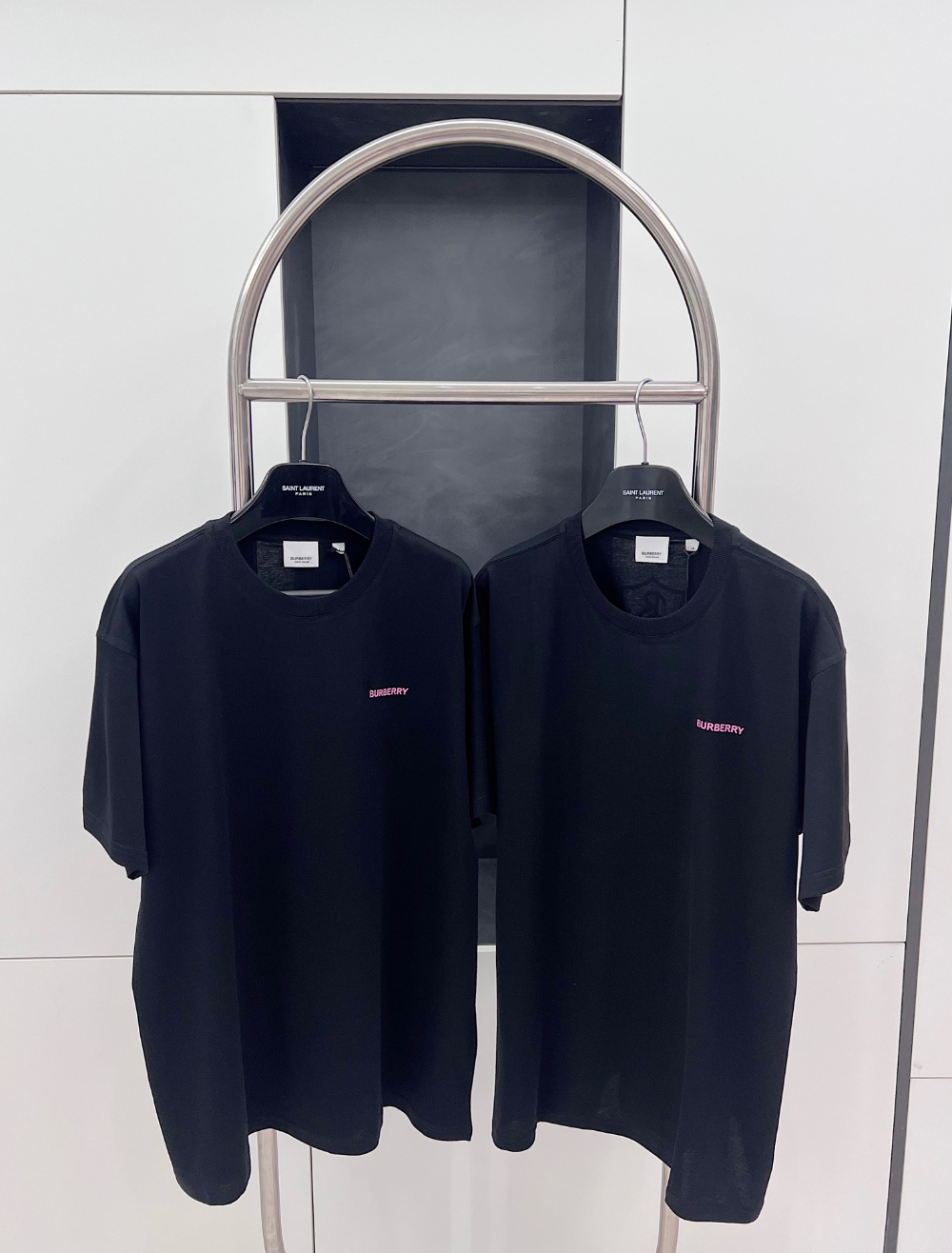 반팔 티셔츠 차콜 색상 이미지-S1134L26