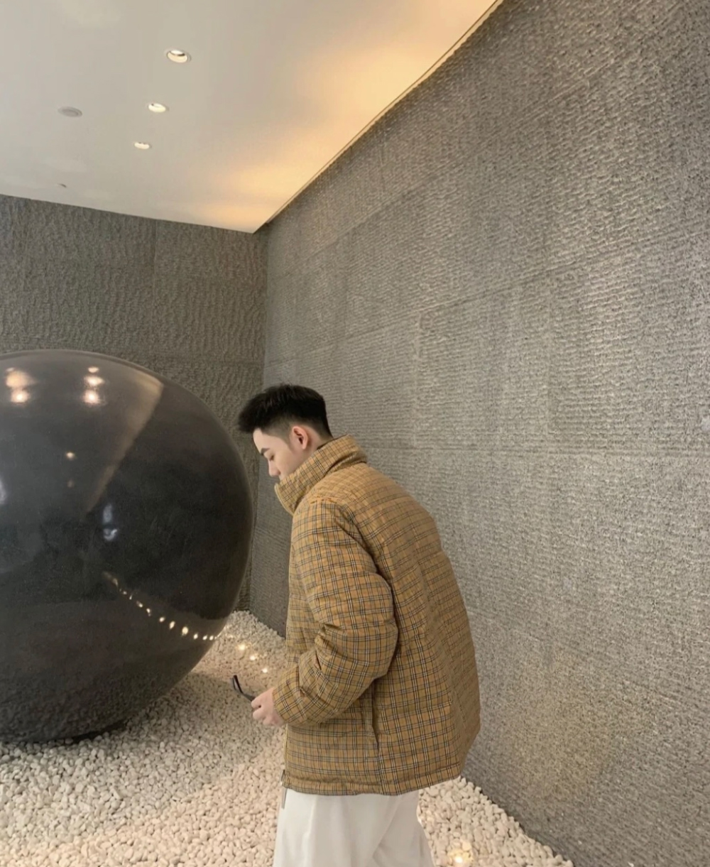 재킷 모델 착용 이미지-S383L9