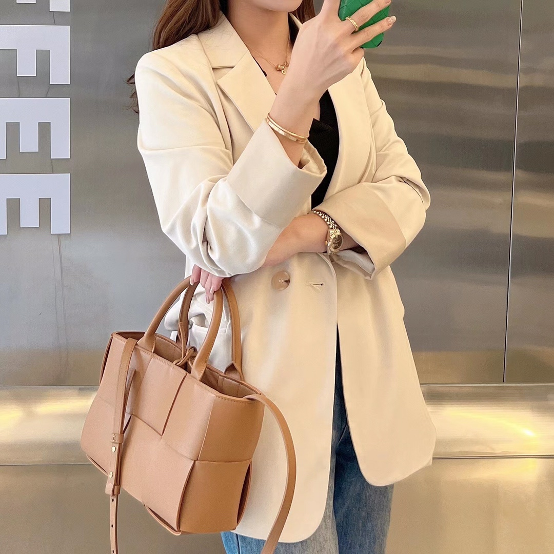 JJ282192119786_content_1.jpg