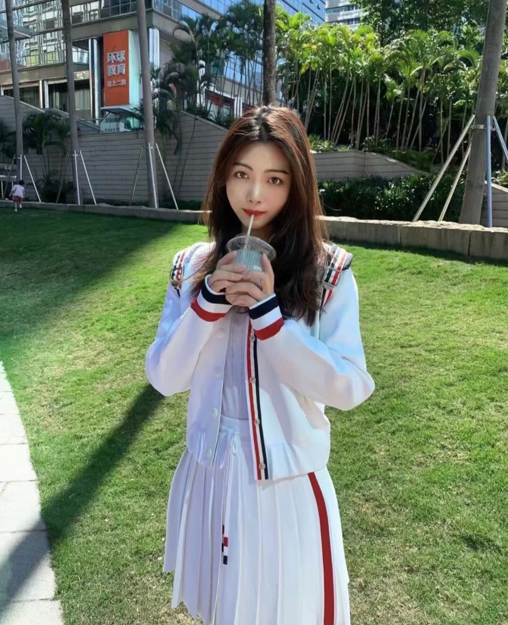 모델 착용 이미지-S891L40