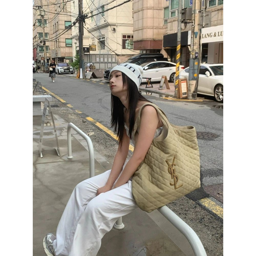 가방 모델 착용 이미지-S248L22