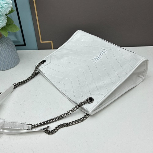 입생로랑 니키 쇼퍼백 32cm [화이트]